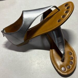 Women’s Metallic Silver Juil Copper Grounding Leather Thong Sandals